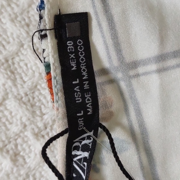 New Zara Flutter Sleeves Dress Size L - Picture 11 of 11